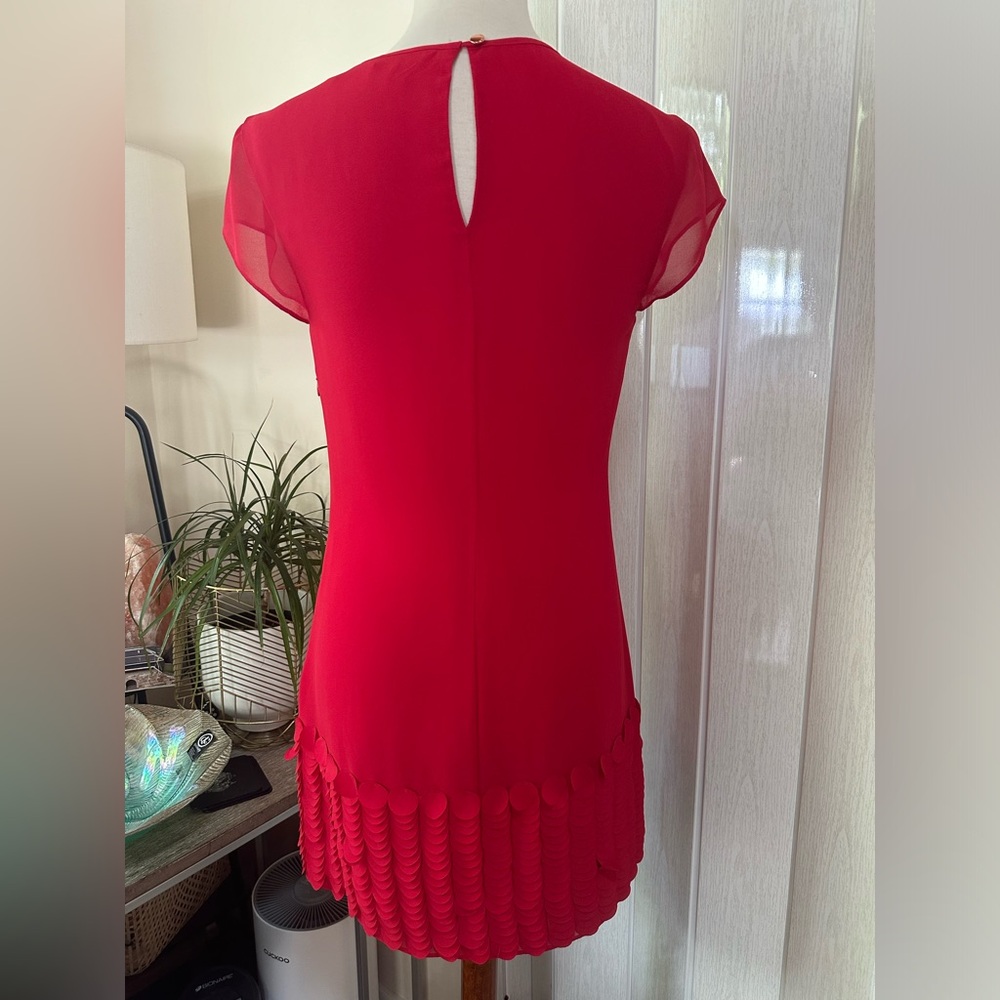 TED BAKER Women’s Red Cap Sleeve Circle Applique Hem Glana Mini Dress Size 1 - Picture 3 of 9
